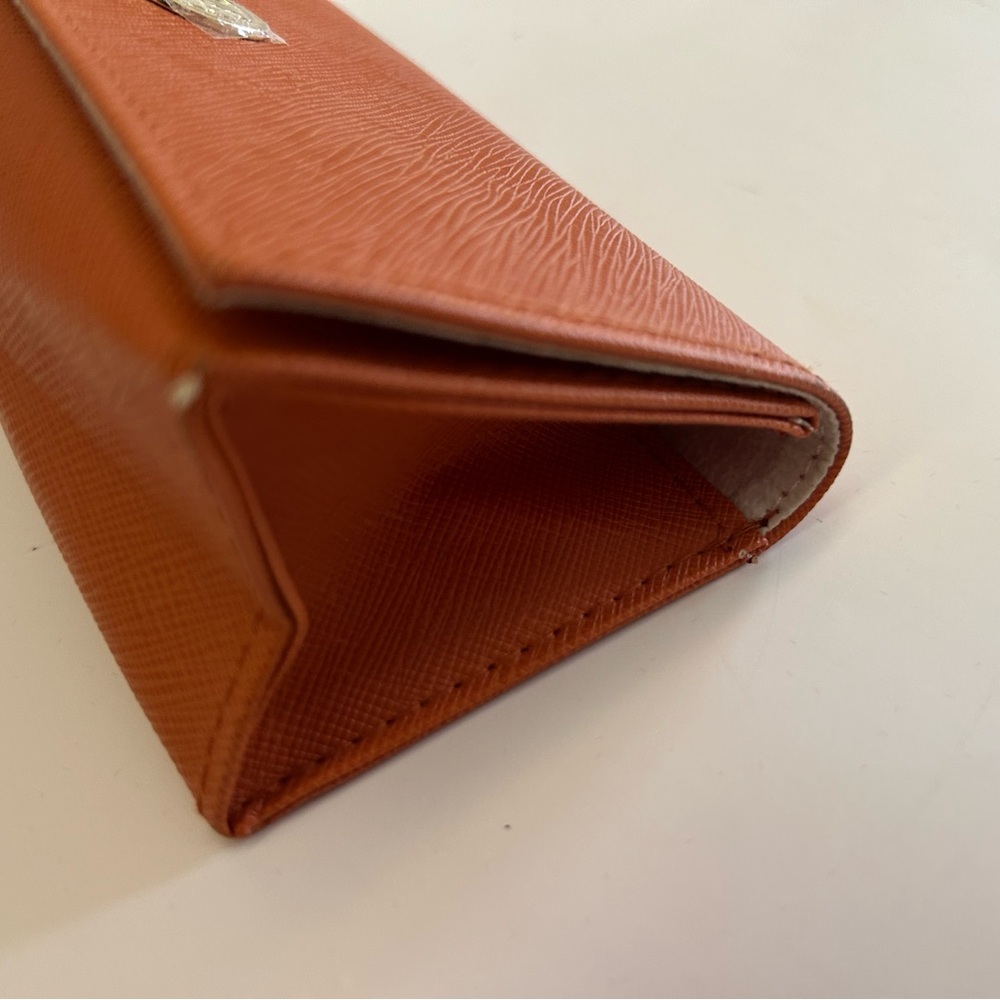 Tory Burch Orange eyeglass case and Tory Burch. Cloth - Picture 5 of 10